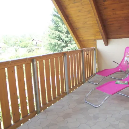 In Hinterjessen Mit Terrasse, Gemeinsamem Pool Und Grill Apartment